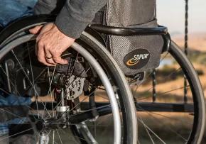 Rollstuhl | Foto: Foto: pixabay_wheelchair-g6f222c64e 1920